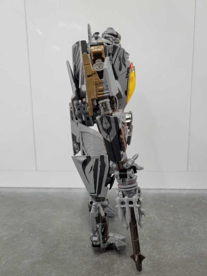 Starscream 3rd Robot Mode - Hasbro (Hunt For The Decepticons) action figure collectible - Main Image 3