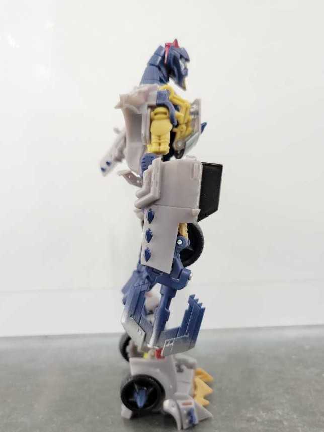 Axor - Hasbro (Hunt For The Decepticons) action figure collectible - Main Image 3