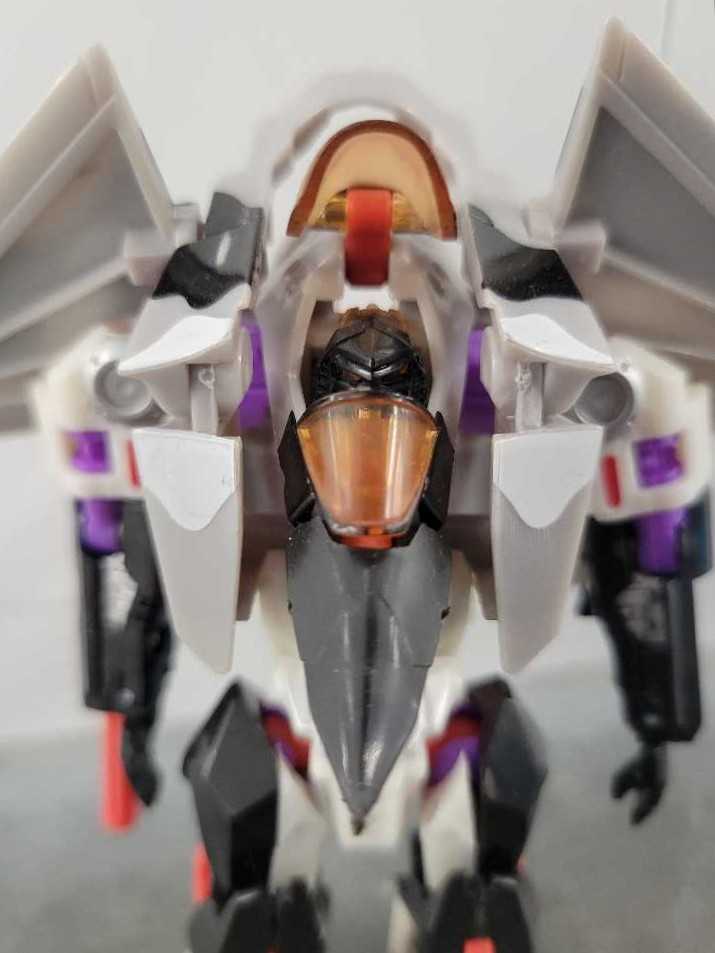 Thrust With Bumblebee Crash Landing Attack Target - Hasbro (Hunt For The Decepticons) action figure collectible - Main Image 1
