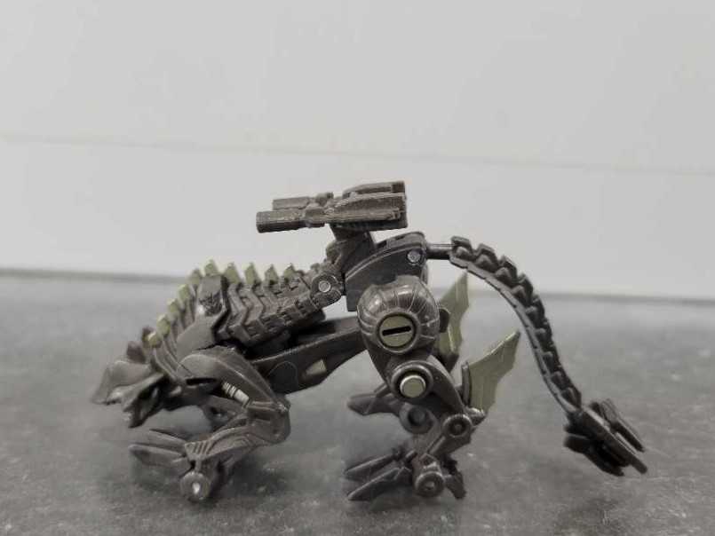Ravage Legends - Hasbro (Hunt For The Decepticons) action figure collectible - Main Image 1