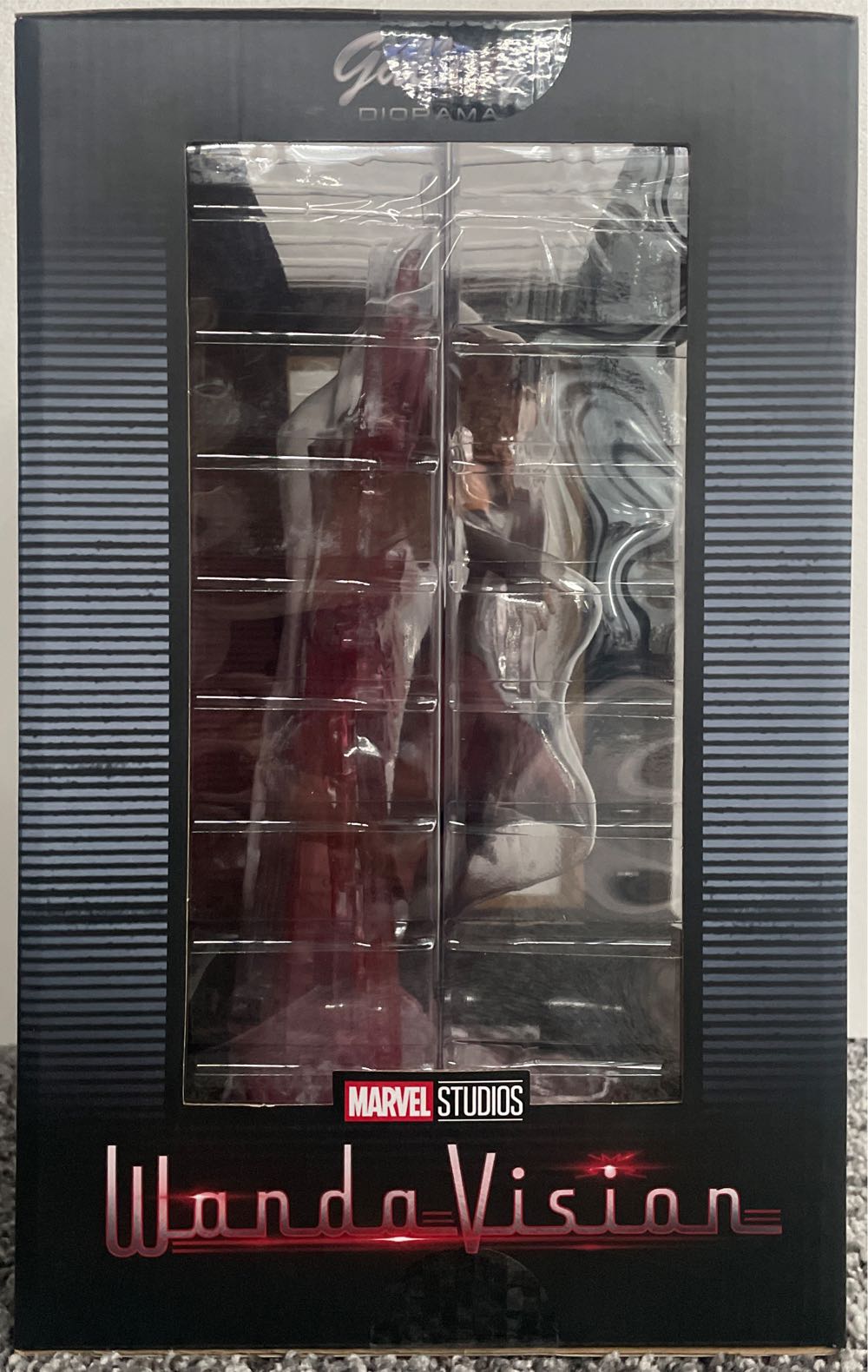 Scarlet Witch: Diamond Select PVC Statue - Diamond Select Toys action figure collectible [Barcode 699788845646] - Main Image 2
