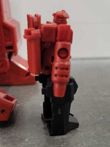 Peacemaker With Pointblank Contactshot Targetmaster  - MAKETOYS (Masterpiece 1987) action figure collectible - Main Image 2