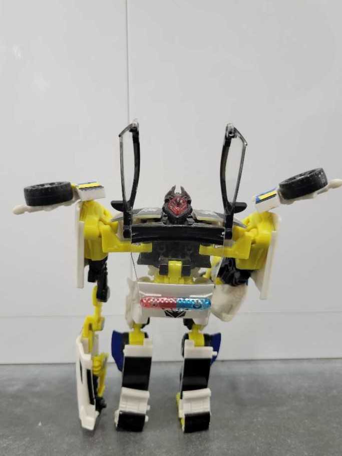 Barricade 1st VS Sideswipe Hunters Rumble Target - Hasbro (Hunt For The Decepticons) action figure collectible - Main Image 4