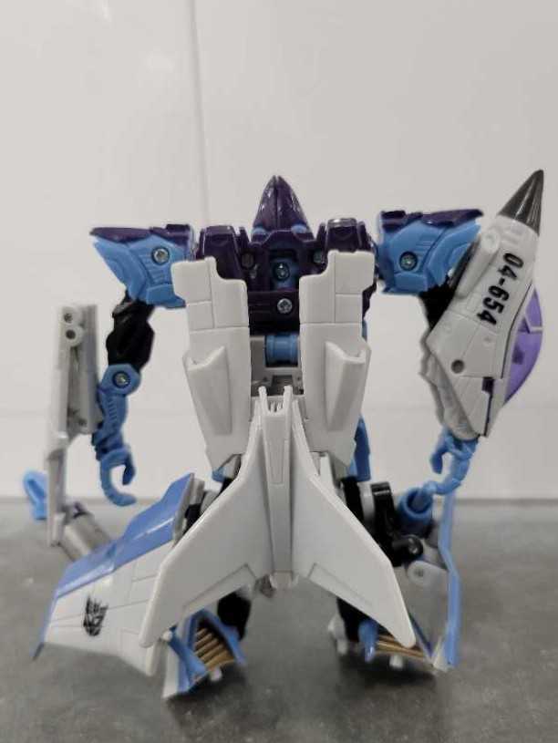 Jetblade Robot Mode - Hasbro (Hunt For The Decepticons) action figure collectible - Main Image 4