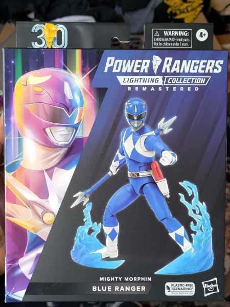 Blue Mighty Morphin Ranger  Remastered - Hasbro (Mighty Morphin’ Power Rangers) action figure collectible [Barcode 5010994183356] - Main Image 2