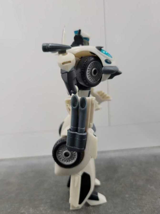 Jazz - Hasbro (Animated) action figure collectible - Main Image 3