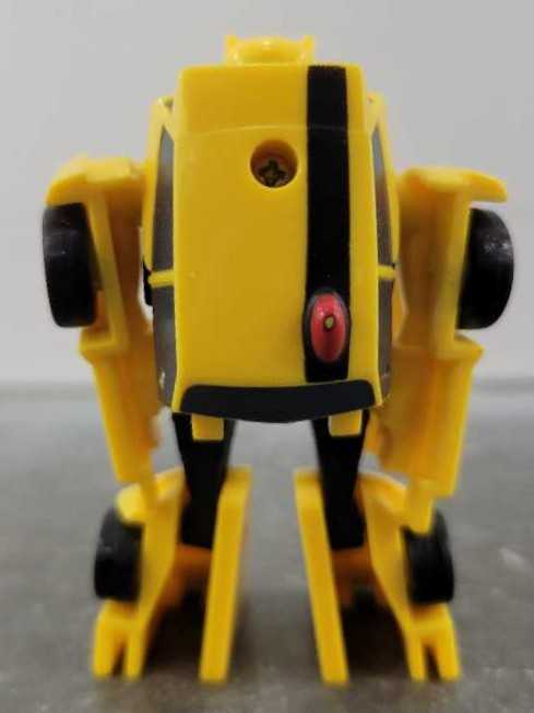 Bumblebee Legends Universe  - Hasbro (Animated) action figure collectible - Main Image 3