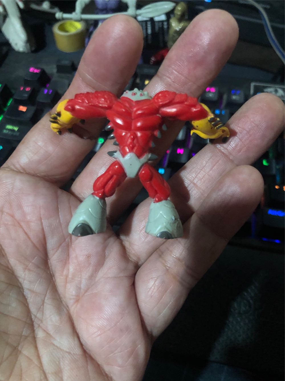 El Atrapamentes - Gormiti (Rojo) action figure collectible - Main Image 3