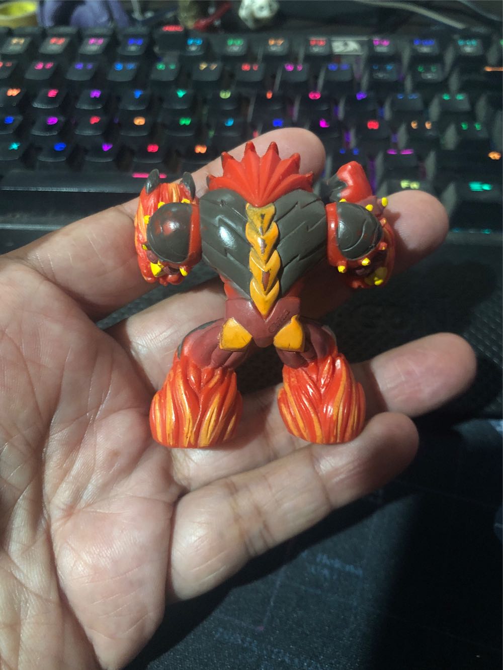 Armageddon - Gormiti (Rojo) action figure collectible - Main Image 3