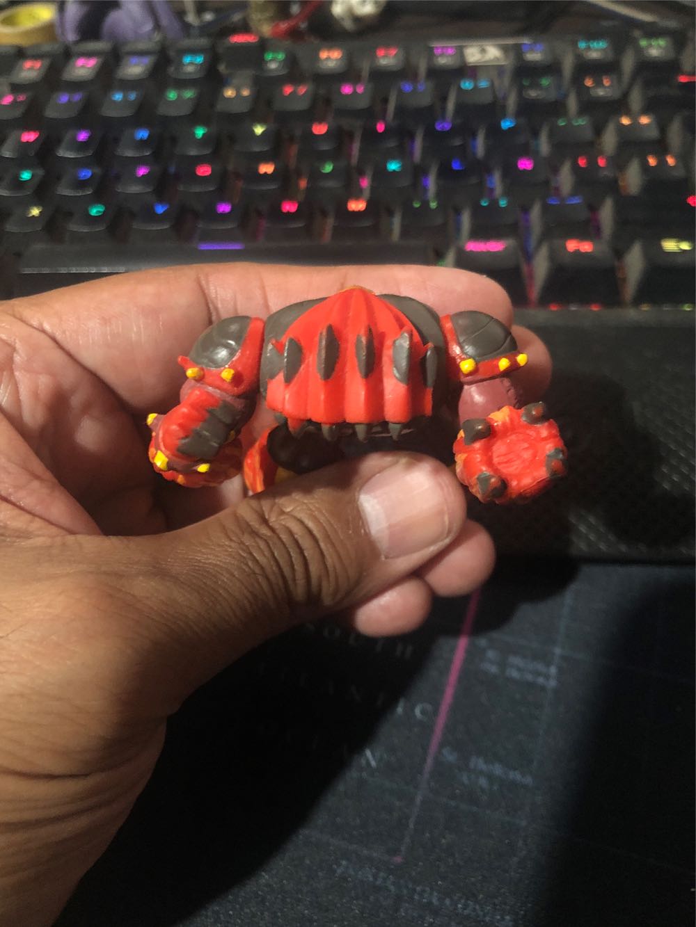 Armageddon - Gormiti (Rojo) action figure collectible - Main Image 4