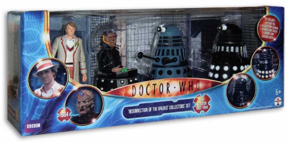 5th Doctor - Resurrection of the Daleks Collector’s Set - Character Options (Doctor Who) action figure collectible - Main Image 2