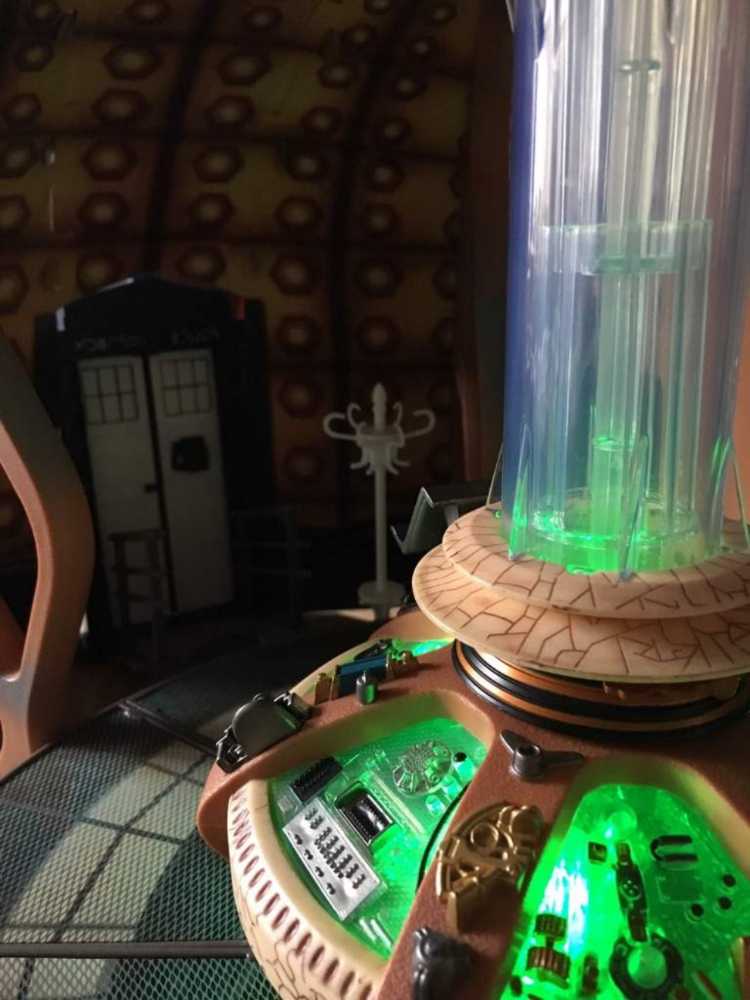 10th Doctor Tardis Playset  - Character Options (Doctor Who) action figure collectible - Main Image 3