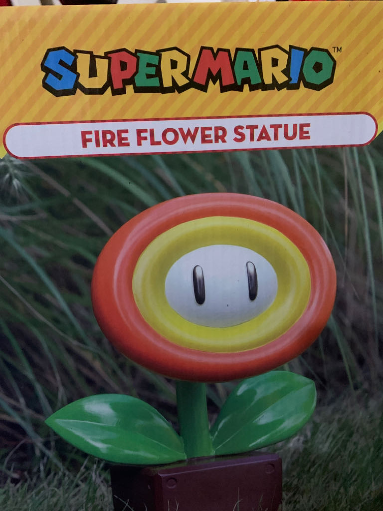 Super Mario Fire Flower Statue  action figure collectible [Barcode 847509059500] - Main Image 1