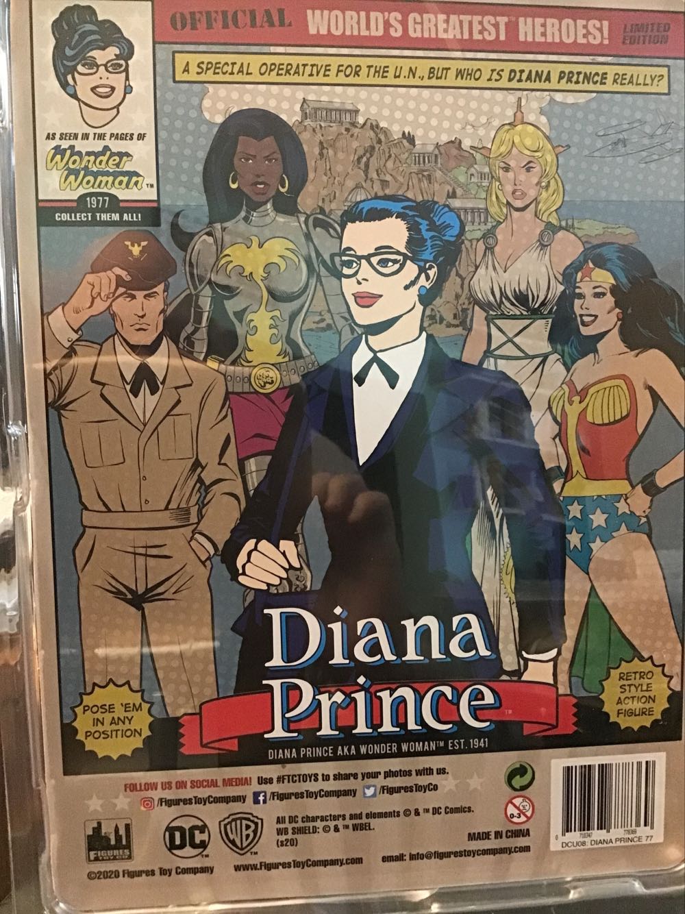 WONDER WOMAN- Diana Prince - Figures Toy Company (World’s Greatest Super Heroes) action figure collectible [Barcode 718347778369] - Main Image 2