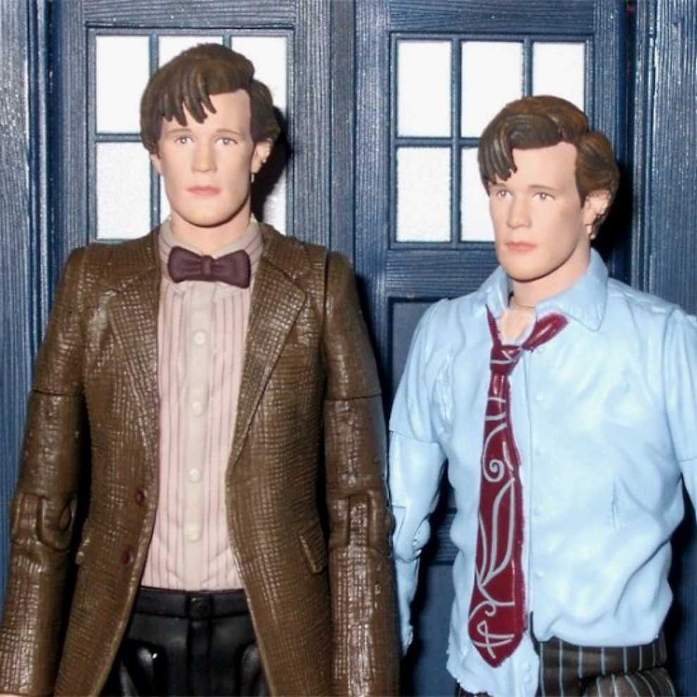 11th Doctor Post Regeneration - ’Crash’ (Ragedy) Clothing - Character Options (Doctor Who) action figure collectible - Main Image 3