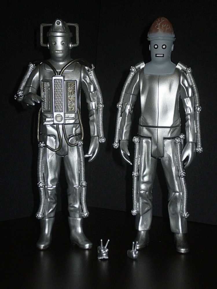 Cyber Controller 1967 Figure - Character Options (Doctor Who) action figure collectible - Main Image 2
