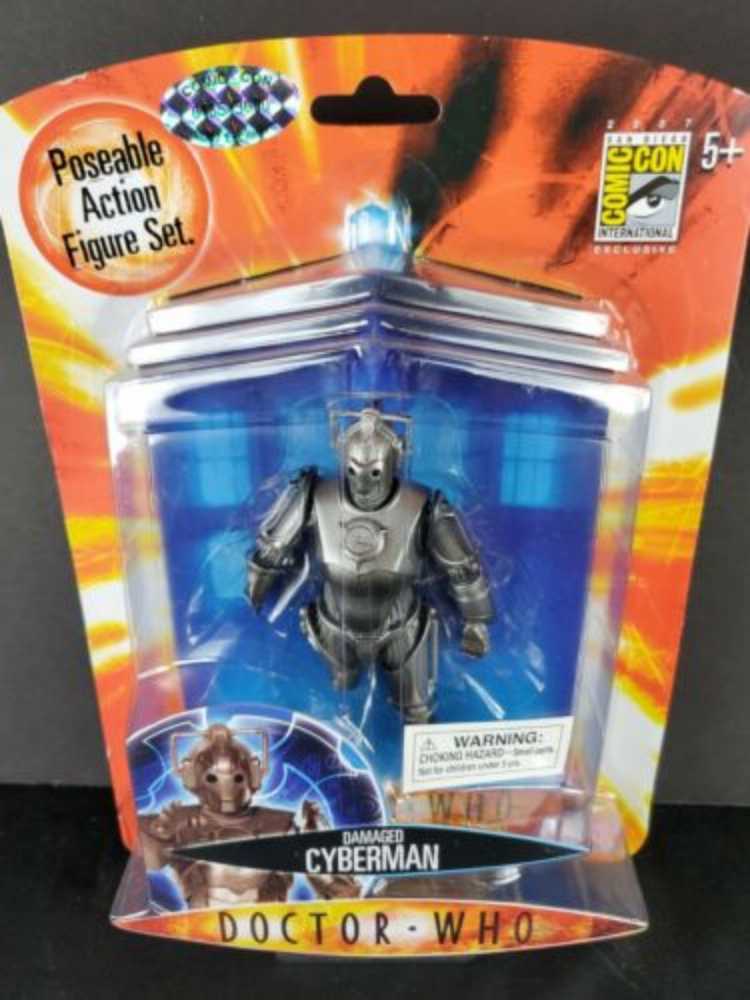 Damaged Cyberman Figure - Character Options (Doctor Who) action figure collectible - Main Image 2