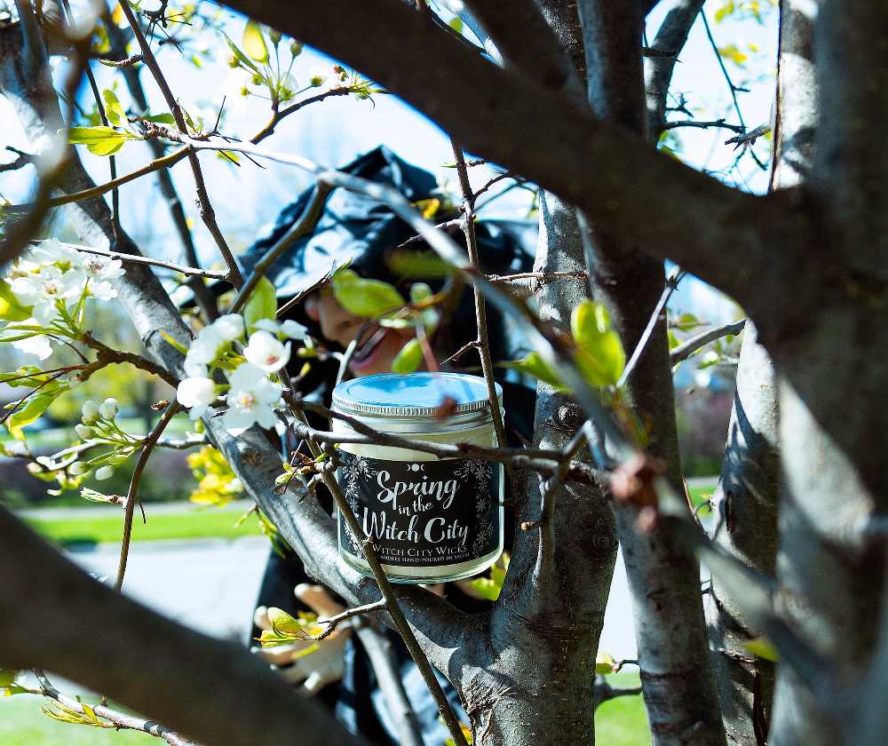 CANDLE: SPRING Witch City Wicks Spring In The Witch City 2023 - Witch City Wicks (Spring Candles) action figure collectible - Main Image 3