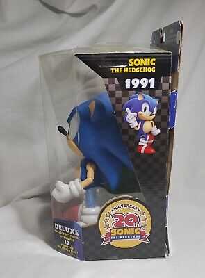 Classic Sonic 20 Anniversary Figure  action figure collectible [Barcode 681326657620] - Main Image 2