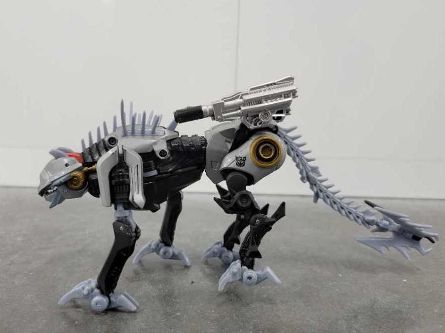 Ravage Sea Attack - Hasbro (Hunt For The Decepticons) action figure collectible - Main Image 2