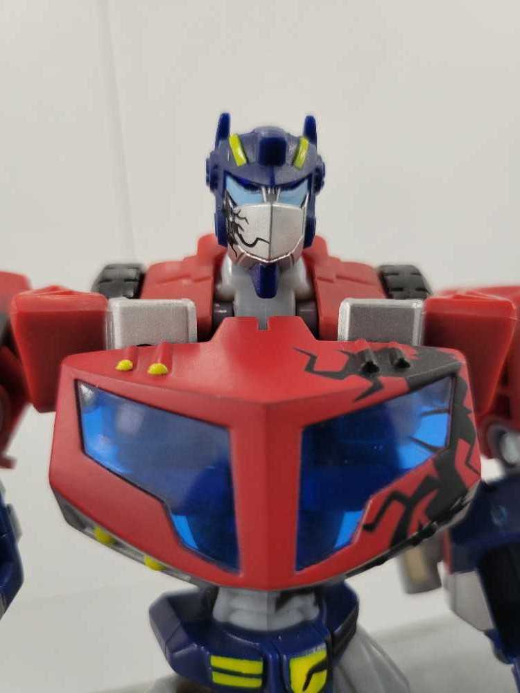 Optimus Prime VS Megatron The Battle Begins - Hasbro (Animated) action figure collectible - Main Image 1