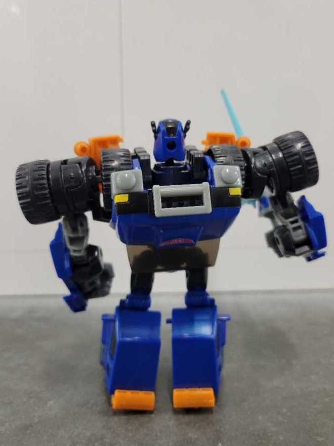 Sentinel Prime - Hasbro (Animated) action figure collectible - Main Image 4