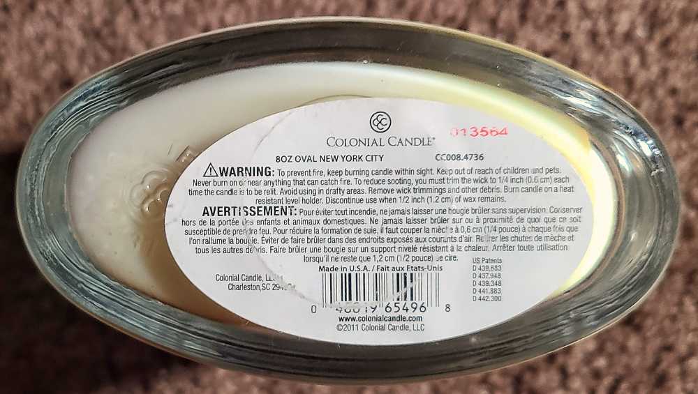 CANDLE: USA City Colonial Candle New York City 2015 - Colonial Candle (USA Candles) action figure collectible [Barcode 048019654968] - Main Image 2