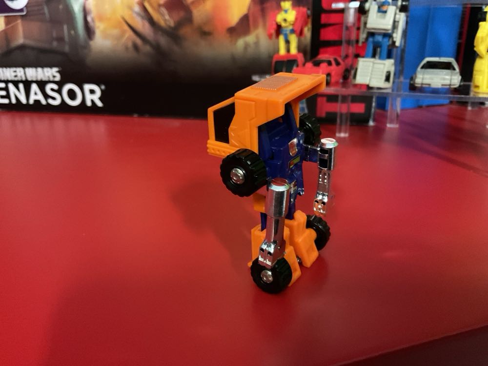 Transformers G1 Huffer - Hasbro (Transformers) (Transformers G1) action figure collectible - Main Image 4