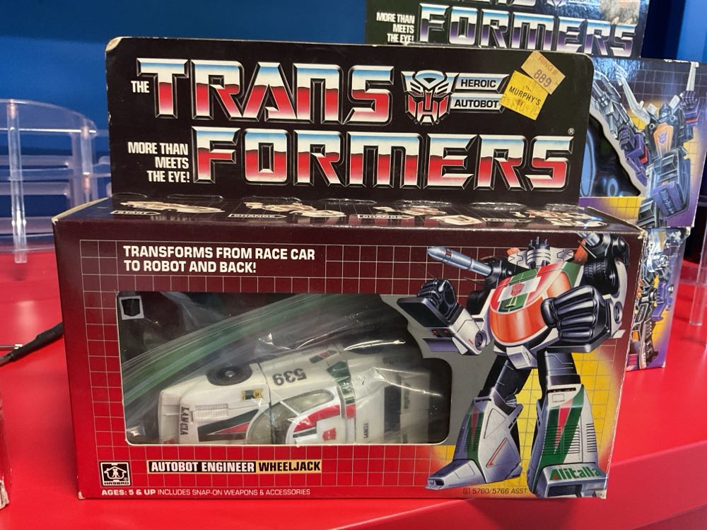 Transformers G1 Wheeljack - Hasbro (Transformers) (Transformers G1) action figure collectible - Main Image 2