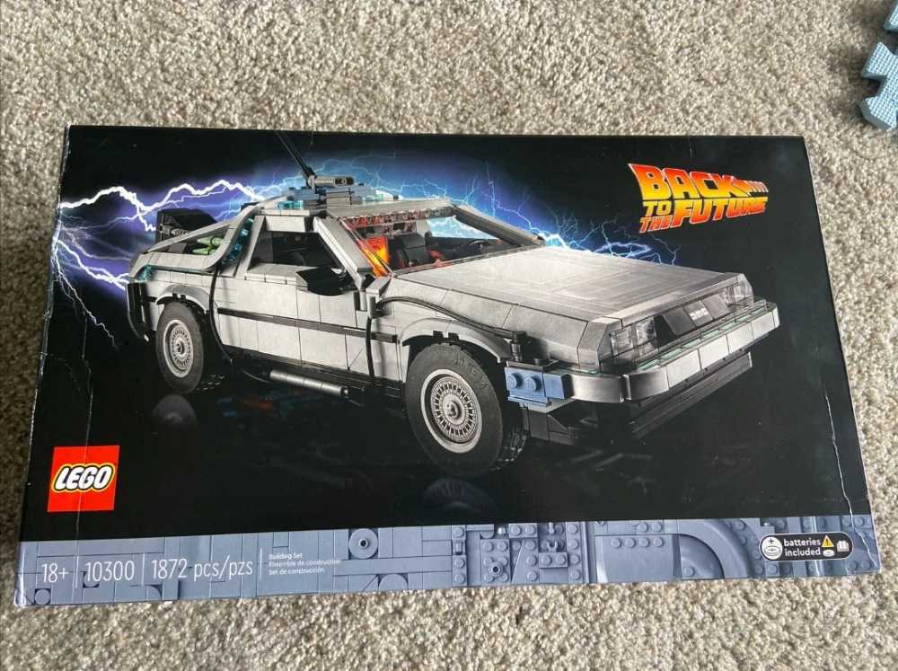 Back To The Future Time Machine Lego Icons 10300 Model Car Building Kit Based On The Delorean From The Iconic Movie Perfect Father’s Day Build For Dads Who Love To Create - Lego (Back To The Future) action figure collectible [Barcode 673419355964] - Main Image 4