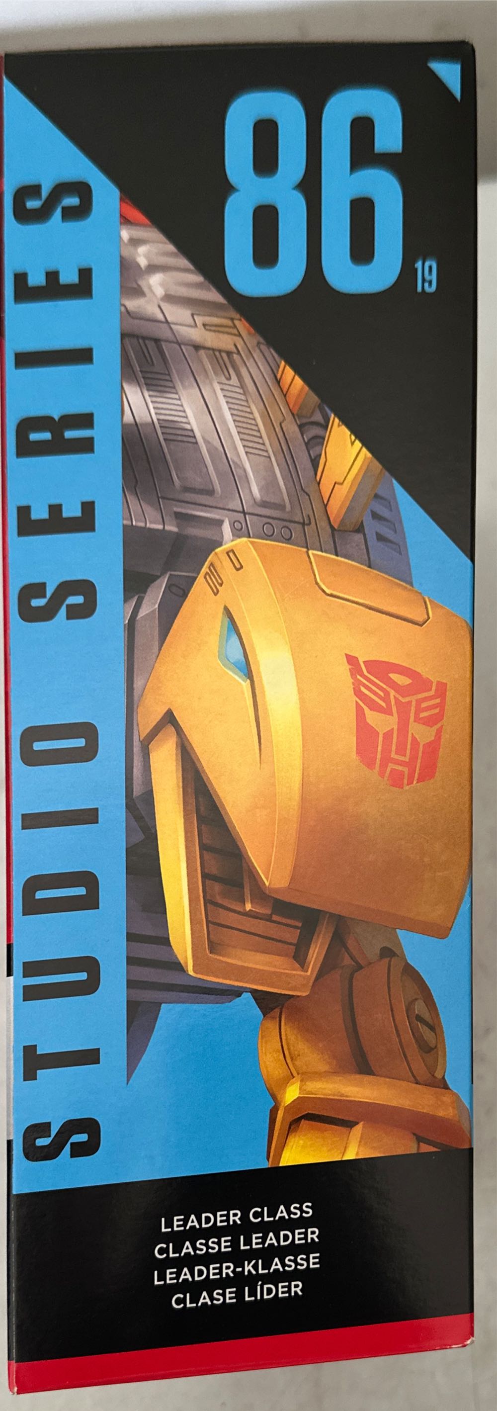 TF Studio Series 86-19: Leader Dinobot Snarl - Hasbro / Takara Tomy (Transformers Studio Series ‘86) action figure collectible [Barcode 195166203249] - Main Image 3