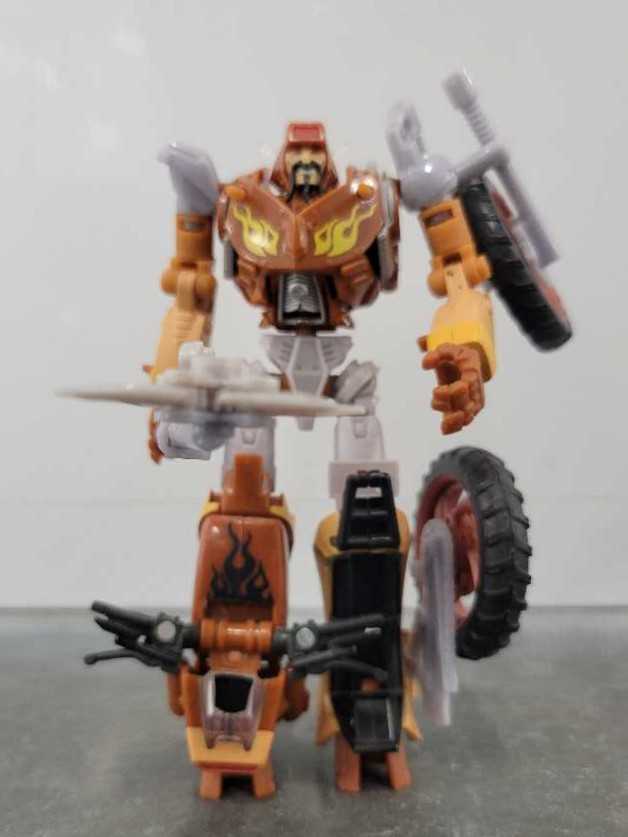Wreck Gar Wreck-Gar Robot Mode - Hasbro (Reveal The Shield) action figure collectible - Main Image 2
