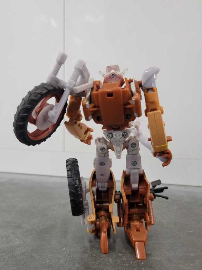Wreck Gar Wreck-Gar Robot Mode - Hasbro (Reveal The Shield) action figure collectible - Main Image 4