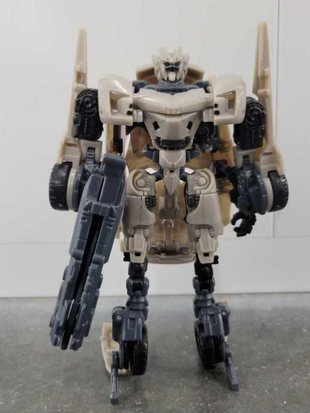 Sideswipe 1st Robot Mode - Hasbro (Dark Of The Moon) action figure collectible - Main Image 2