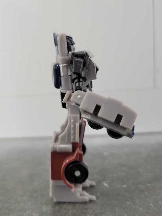 Optimus Prime Power Armor - Hasbro (Revenge Of The Fallen) action figure collectible - Main Image 2