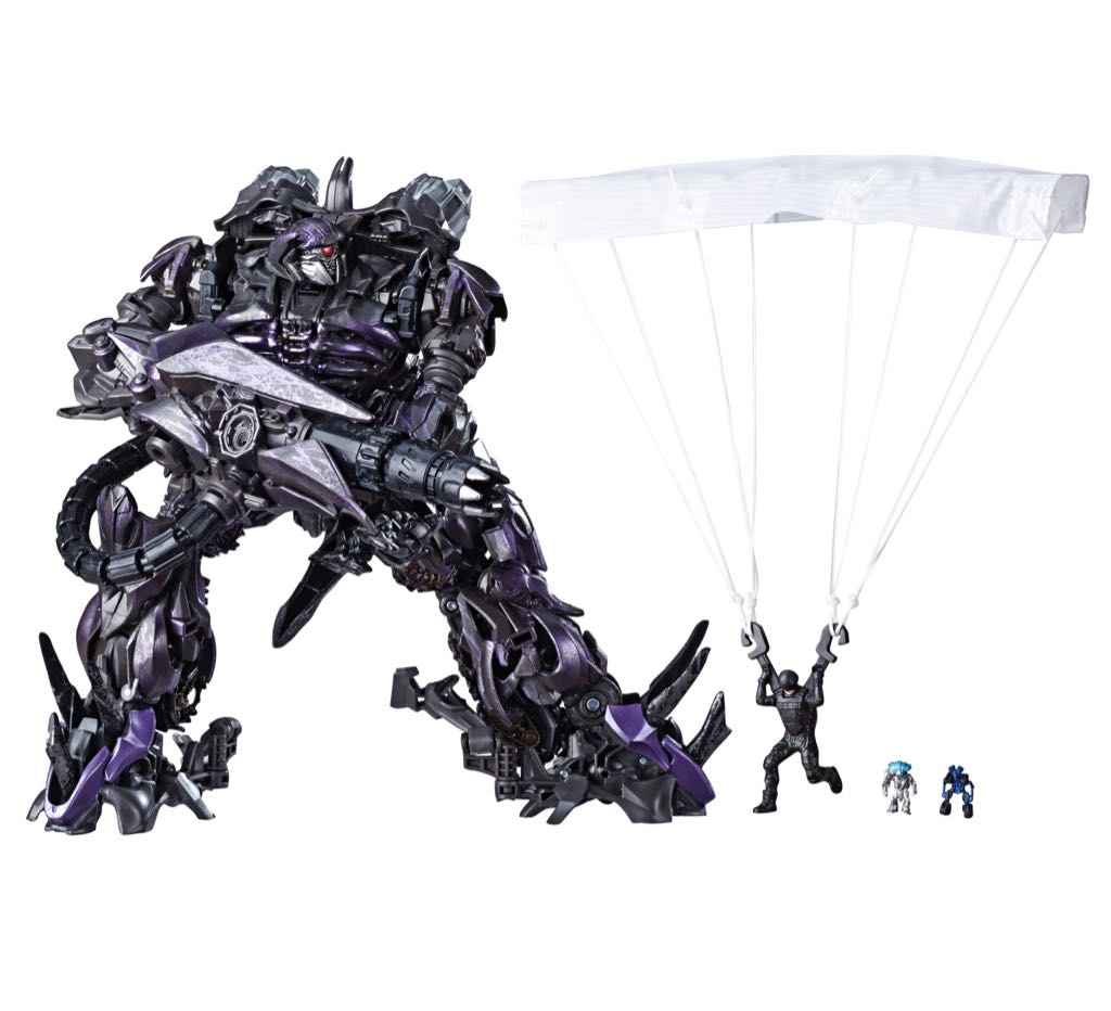 TRANSFORMERS TOYS STUDIO SERIES 56 LEADER CLASS ACTION FIGURE SHOCKWAVE  action figure collectible [Barcode 5010993676439] - Main Image 2