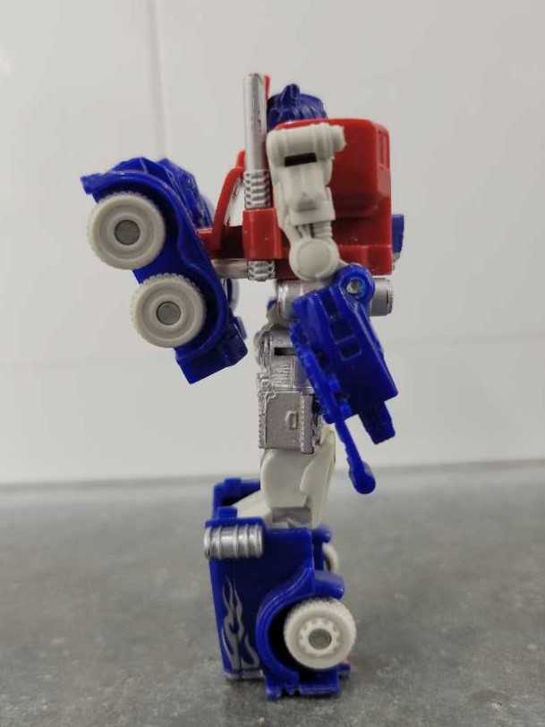 Oprimus Prime Battle In The Moonlight Missing Cannon, Missile And Trailer Cover Walmart Wal-Mart  - Hasbro (Dark Of The Moon) action figure collectible - Main Image 2