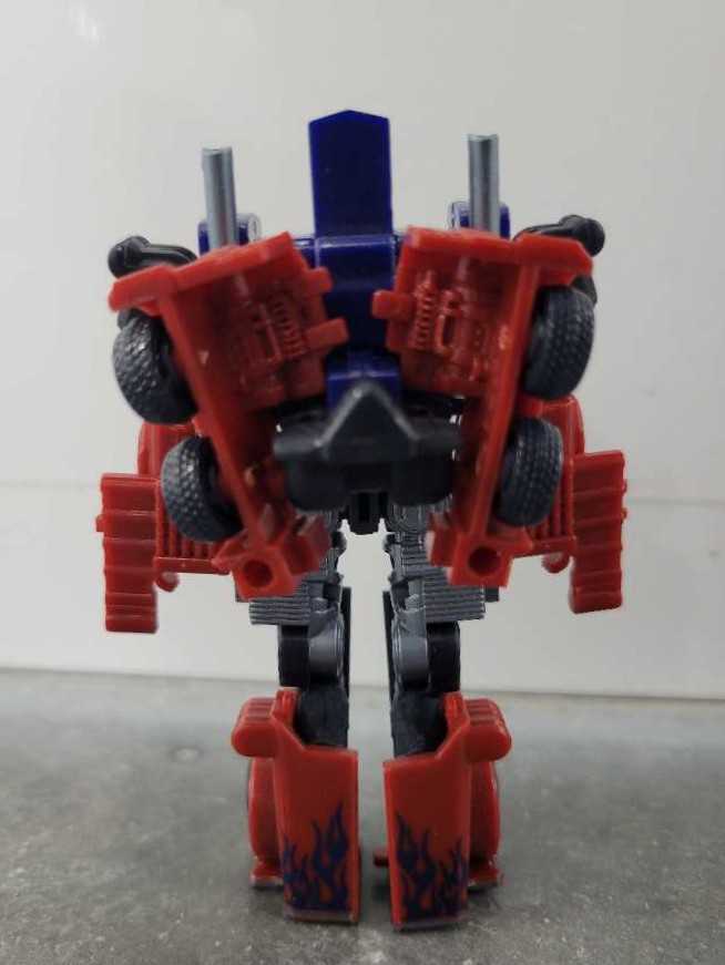 Optimus Prime Cyberverse Commander Missing Jet pack, two rifles, 3-D glasses (Preview Pack) - Hasbro (Dark Of The Moon) action figure collectible - Main Image 3