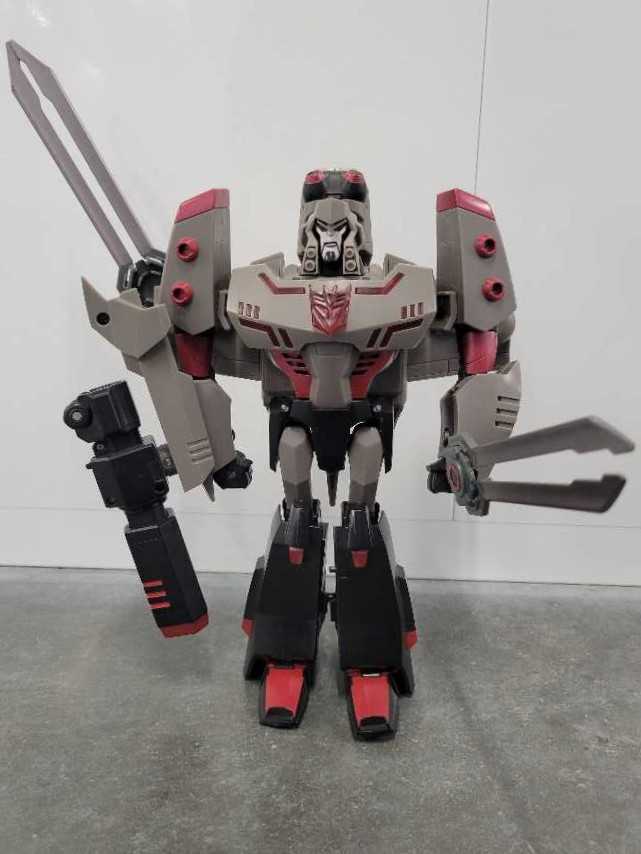 Megatron Leader - Hasbro (Animated) action figure collectible - Main Image 2