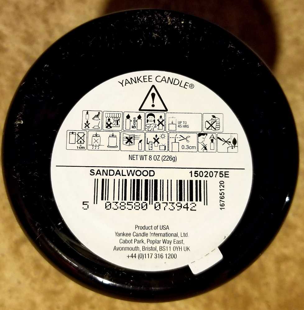 CANDLE: Man Candles Yankee Sandlewood Barber Shop 2016 - Yankee Candle (Man Candles) action figure collectible [Barcode 5038580073942] - Main Image 2