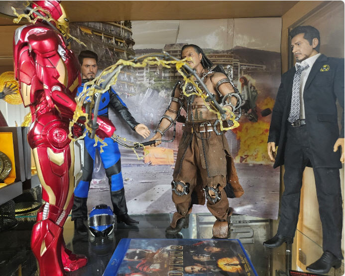 Marvel Avengers: Iron Man 2:  Iron Man Mark VII MK7 1/6th Scale PVC Figure Collectible Model Toy - Crazy Toys (Marvel Avengers/Superheroes) action figure collectible [Barcode 4936558222310] - Main Image 4