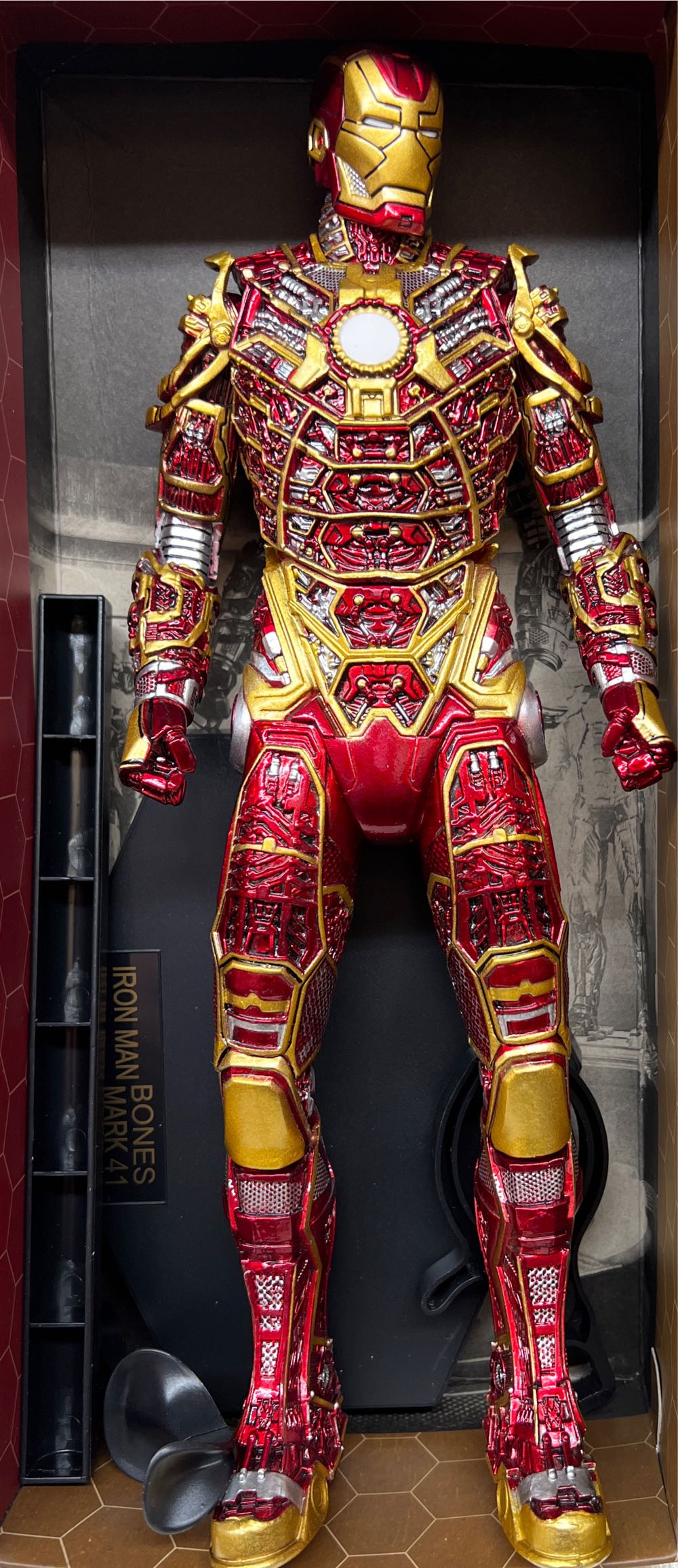 Crazy Toys Iron Man 1/6 Mark 41 (XLI) Bones Red - Crazy Toys (Iron Man) action figure collectible [Barcode 4938111874417] - Main Image 2