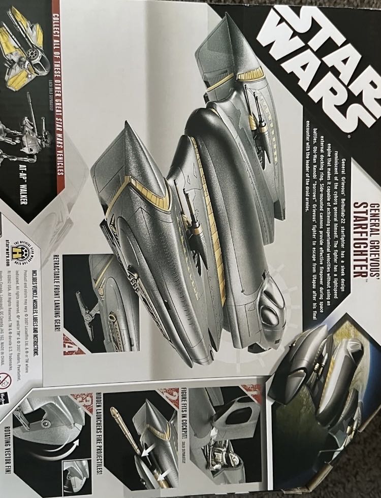 General Grievous’ Starfighter - Hasbro (Star Wars Episode III: Revenge Of The Sith) action figure collectible [Barcode 653569339885] - Main Image 2