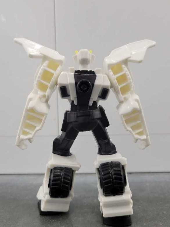 Strongarm Missing Missile Launcher And Missile - Hasbro (Robots In Disguise 2015) action figure collectible - Main Image 3