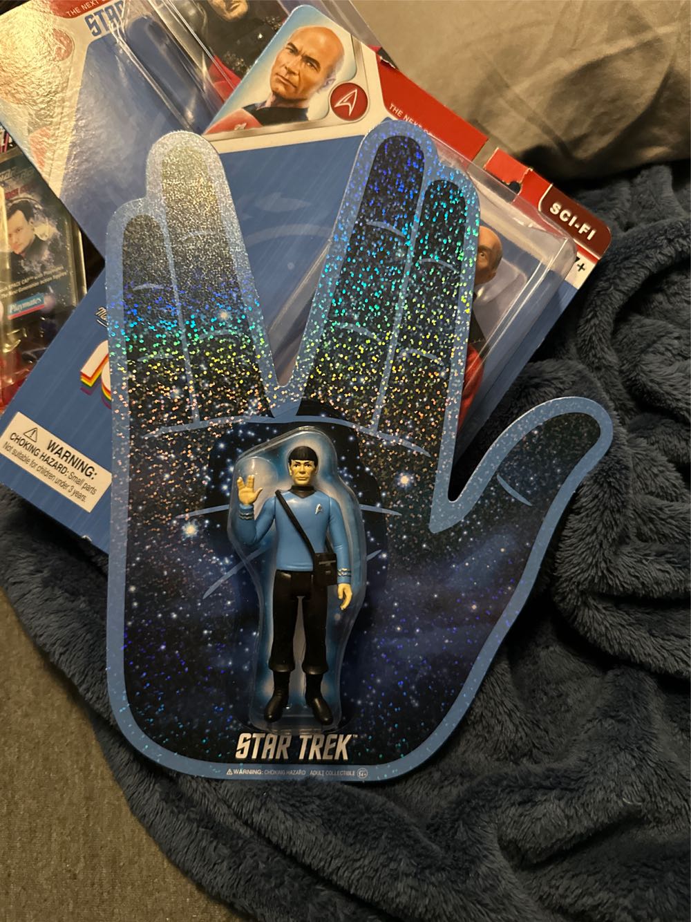 Spock (Live Long & Prosper) - Super7 (Star Trek: The Original Series) action figure collectible [Barcode 840049816411] - Main Image 2