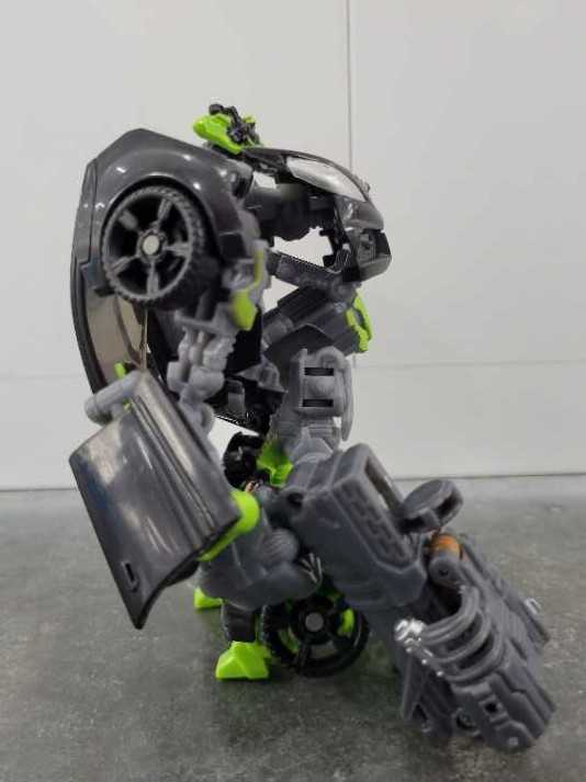 Skids - Hasbro (Dark Of The Moon) action figure collectible - Main Image 3