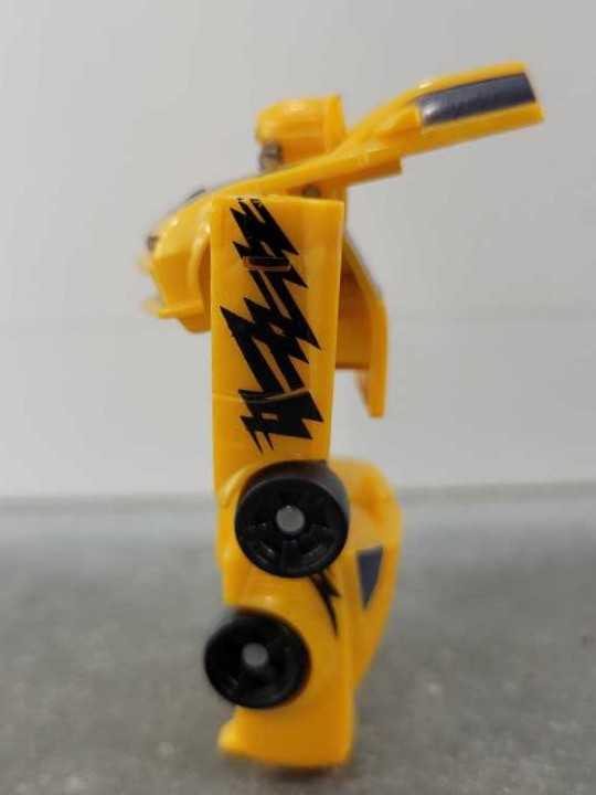 Bumblebee Bolt - Hasbro (Dark Of The Moon) action figure collectible - Main Image 4