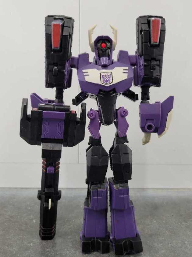 Shockwave VS Bumblebee  - Hasbro (Animated) action figure collectible - Main Image 2