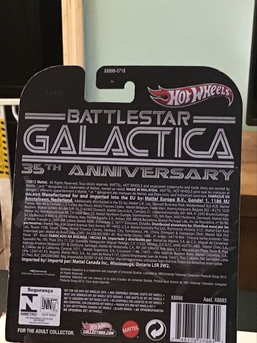 Battlestar Galactica Hot Wheels Viper - Mattel (Hot Wheels) (Hot Wheels /Battlestar Galactica) action figure collectible - Main Image 2