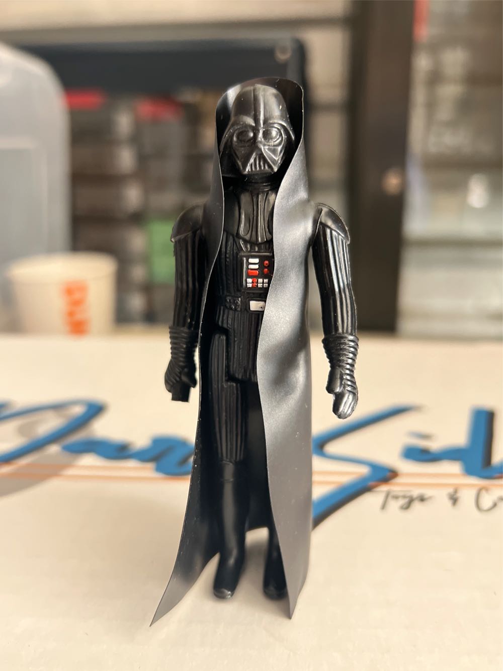 471 Units Of Clothing & Accessories Msrp ...